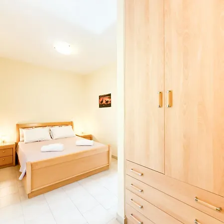 Elias 108 - Blue Glyfada Private Home * Glyfada (Corfu)