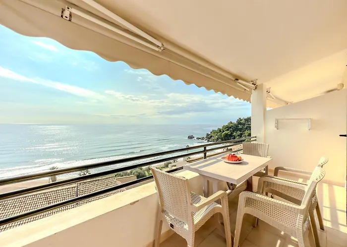 Elias 108 - Blue Private 아파트 *